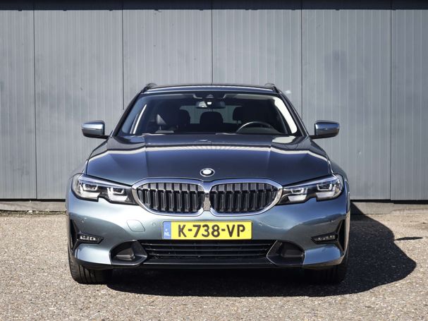 BMW 320i Touring 135 kW image number 20