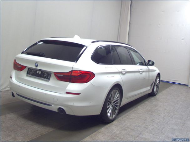 BMW 520d Touring 140 kW image number 4