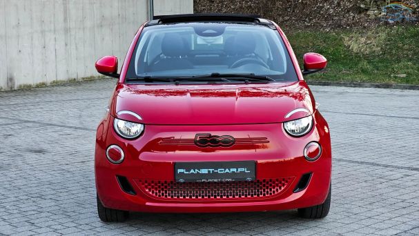 Fiat 500 e RED 87 kW image number 9