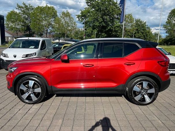 Volvo XC40 D4 AWD Momentum 140 kW image number 8