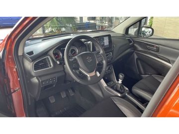 Car image 10