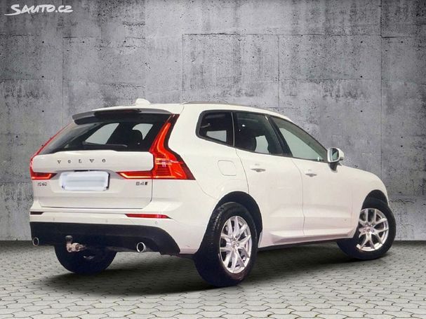 Volvo XC60 B4 AWD Momentum 145 kW image number 4