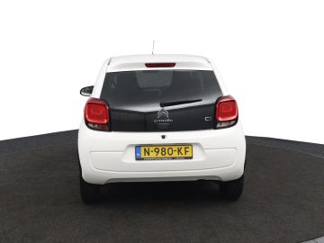 Car image 34