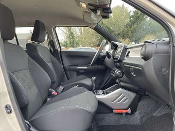 Car image 15