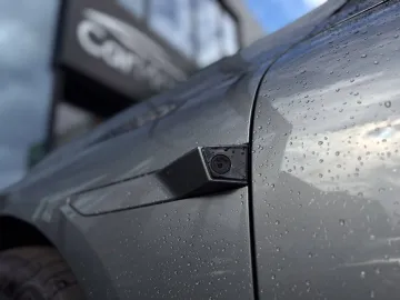 Car image 38