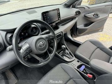 Car image 11