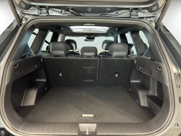 Car image 32