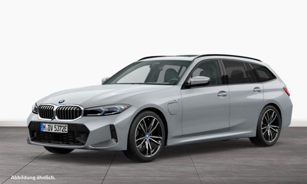 BMW 330e Touring xDrive M Sport 185 kW image number 1