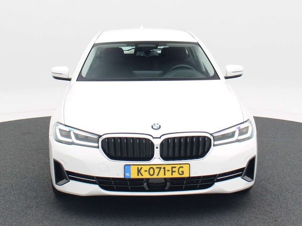 BMW 530i Touring 185 kW image number 2