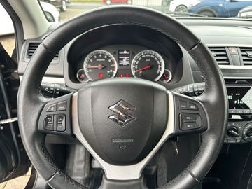 Car image 11