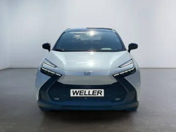 Car image 3