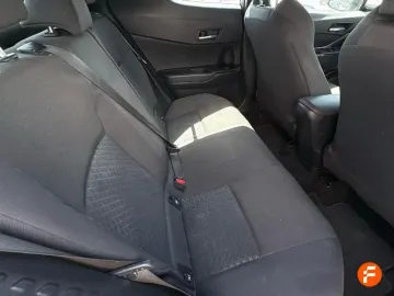 Car image 21