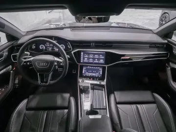 Car image 43