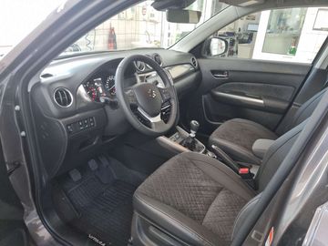 Car image 13