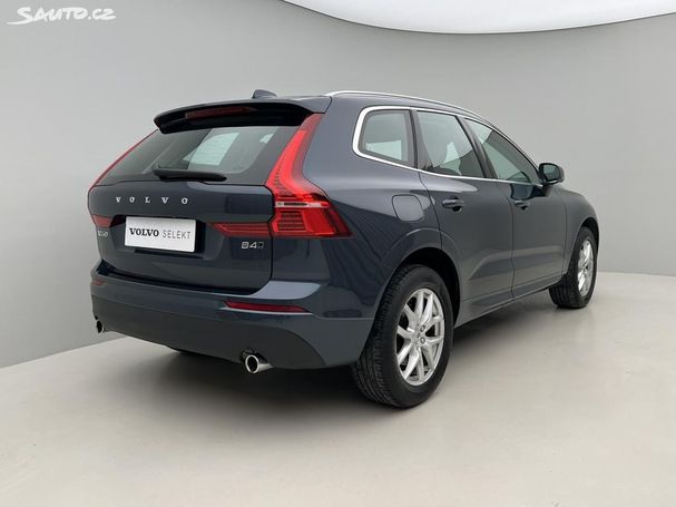 Volvo XC60 B4 AWD Momentum 145 kW image number 10