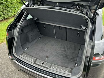 Car image 37