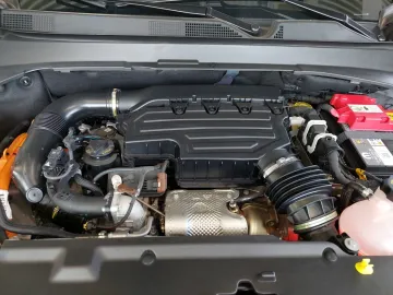 Car image 19