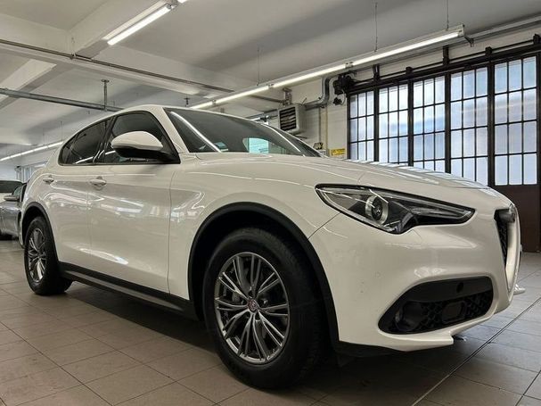 Alfa Romeo Stelvio 2.2 Diesel AT8 118 kW image number 6