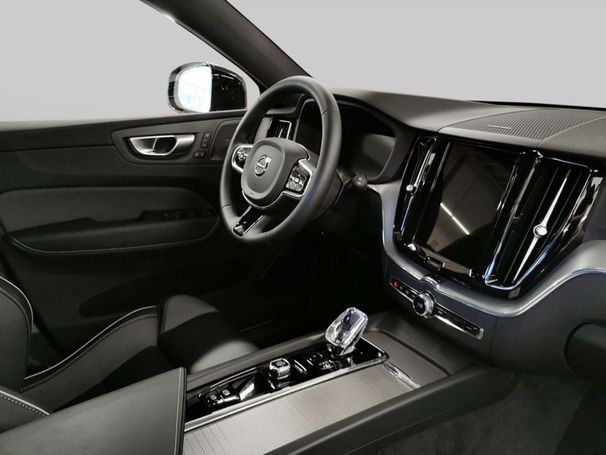 Volvo XC60 B4 Plus Dark 145 kW image number 10