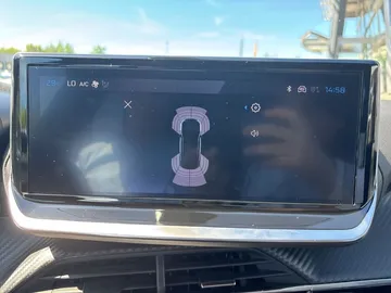 Car image 24