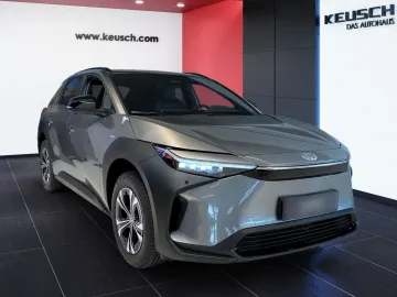 Car image 17