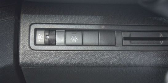 Car image 31