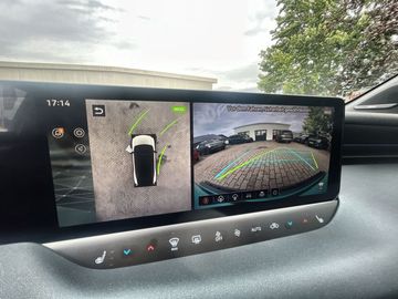 Car image 31