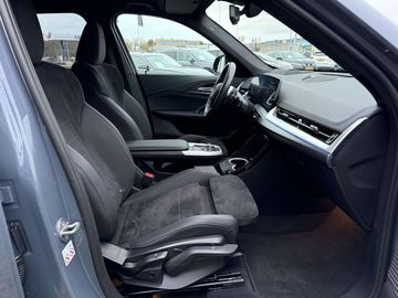 Car image 37