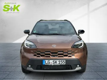 Car image 2