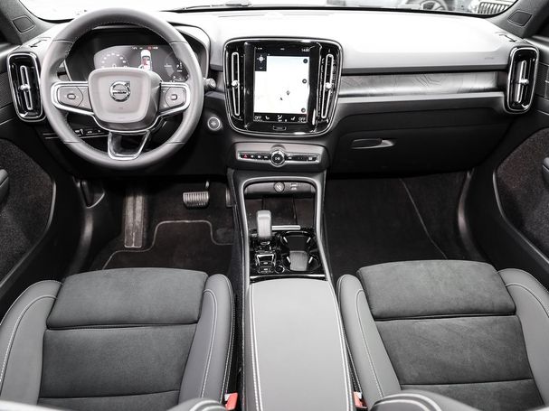 Volvo XC40 T5 Plus 192 kW image number 3