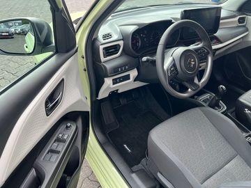 Car image 11