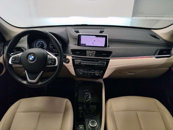 BMW X1 sDrive18i xLine 103 kW image number 9