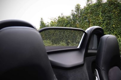 Car image 26