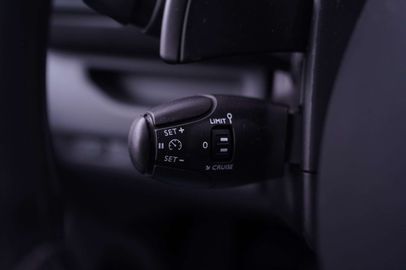 Car image 37