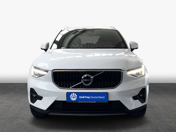 Volvo XC40 B4 Core DKG 145 kW image number 3