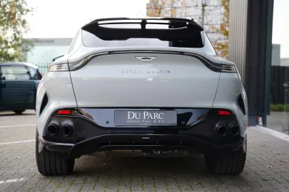 Car image 28