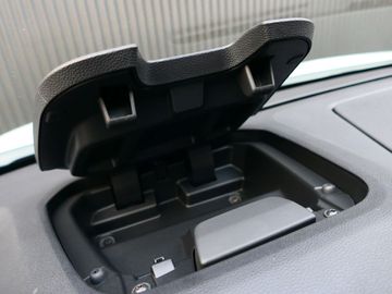 Car image 41