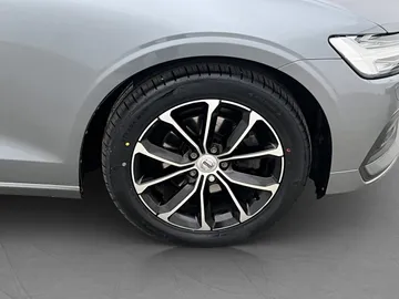 Car image 31