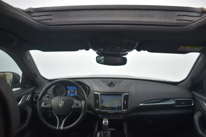 Car image 35