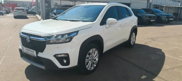 Car image 1