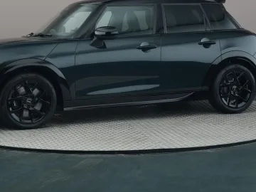 Car image 19