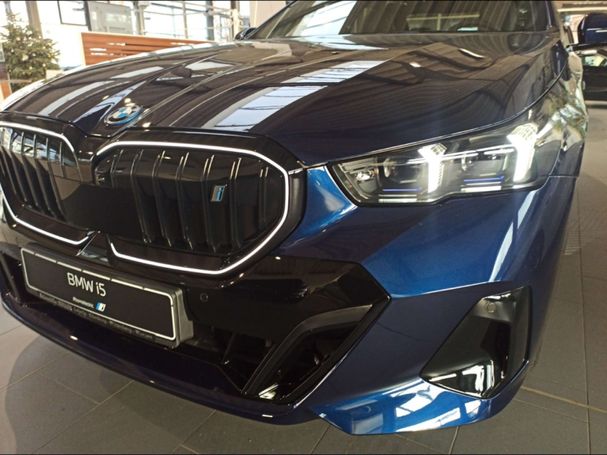 BMW i5 eDrive40 M Sport 250 kW image number 19