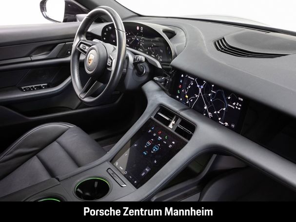 Porsche Taycan 4 Cross Turismo 350 kW image number 17