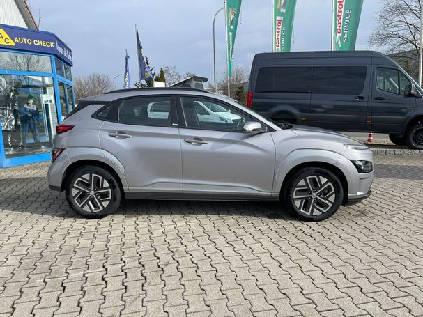 Hyundai Kona Elektro 39 kWh Select 100 kW image number 2