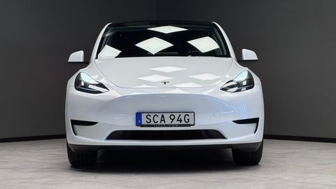 Car image 23