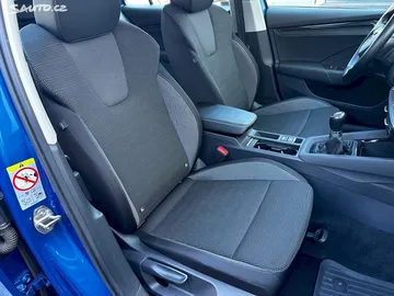 Car image 31