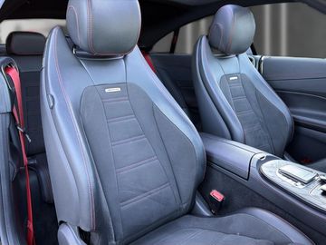 Car image 32