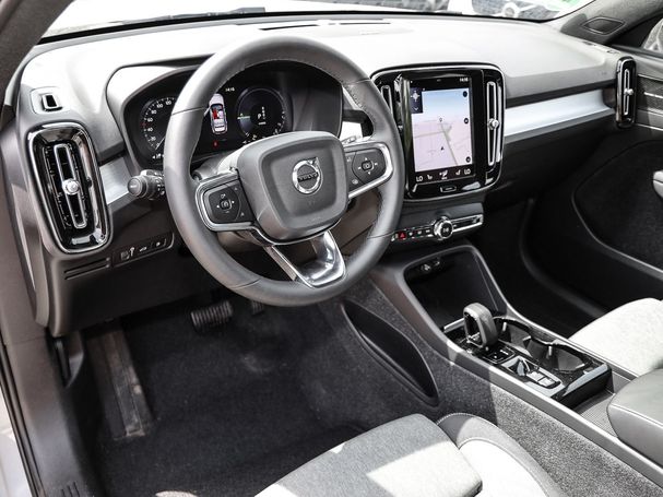 Volvo XC40 T5 Plus 192 kW image number 4