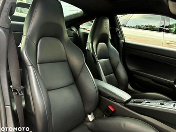 Car image 40