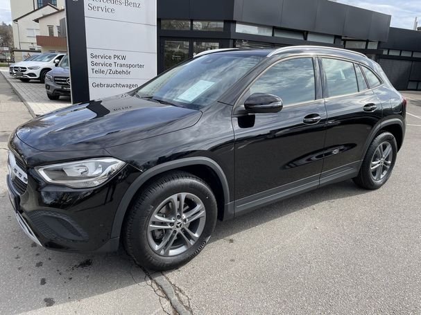 Mercedes-Benz GLA 180 100 kW image number 1